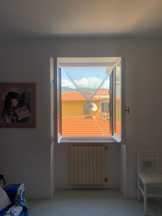 Columbus Apartment Chiavari Bagian luar foto