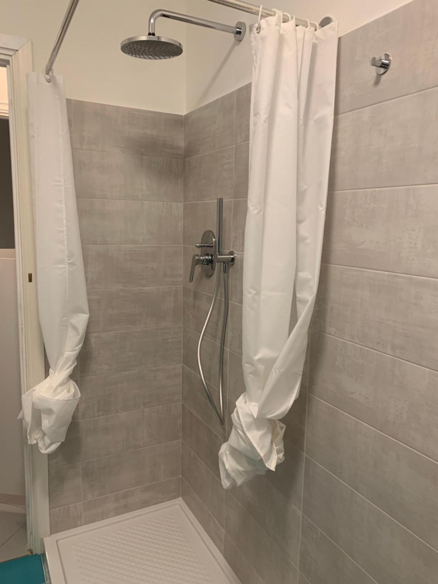 Columbus Apartment Chiavari Bagian luar foto